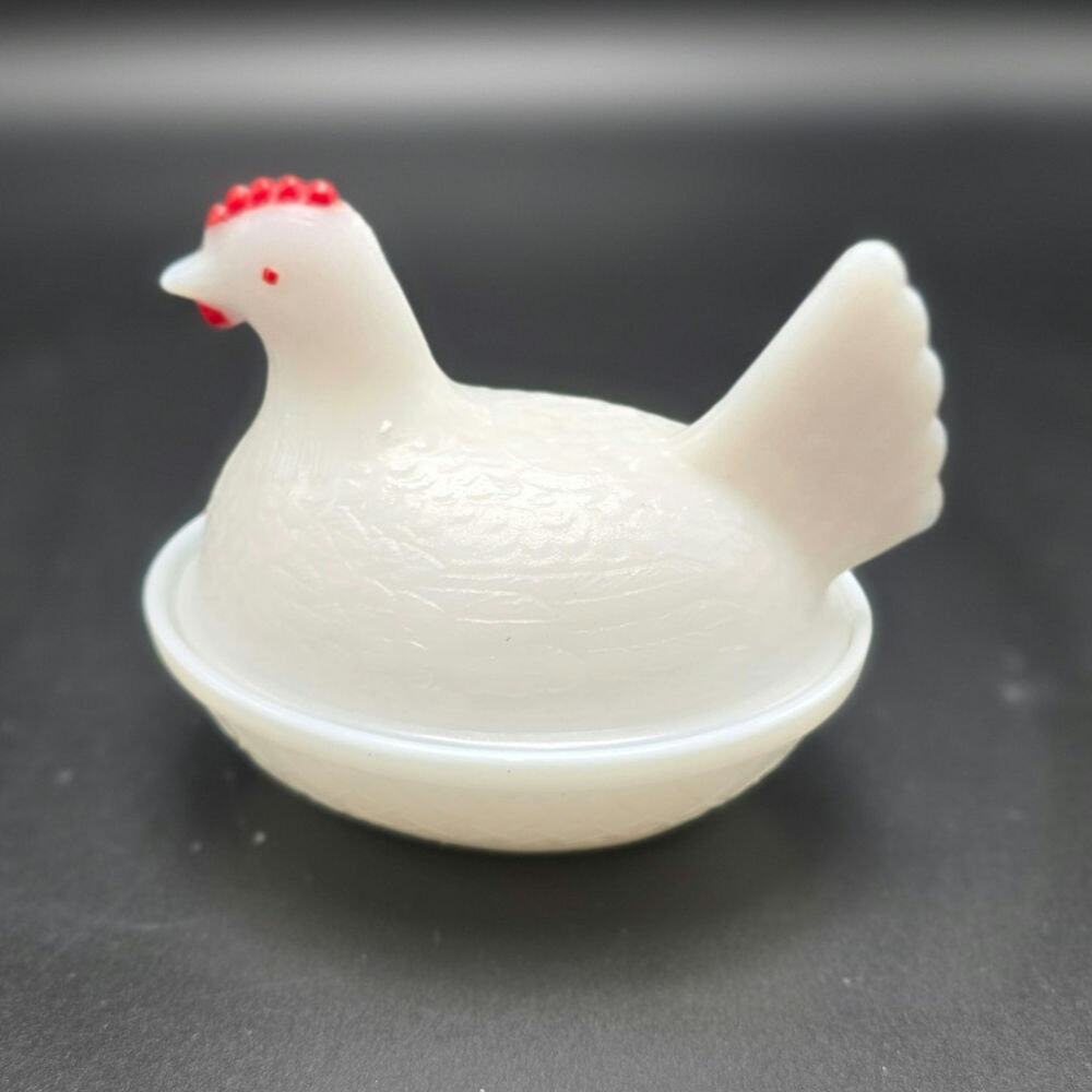 Vintage Hen on the Nest milkglass Red Comb